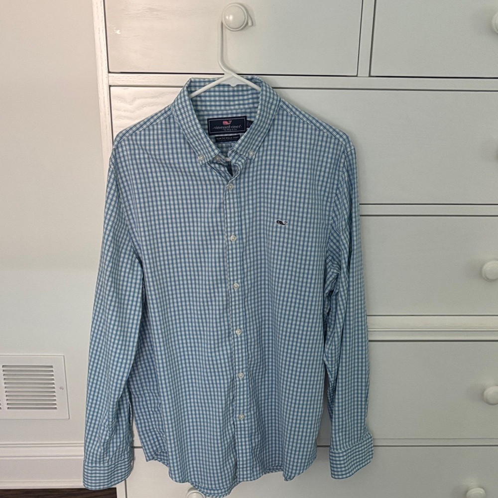 Vineyard Vines Men's Blue Plaid Button-Down Shirt (no iron needed)